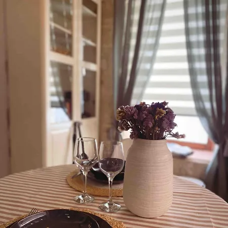 Cosy Traditional Maltese Holiday home Attard