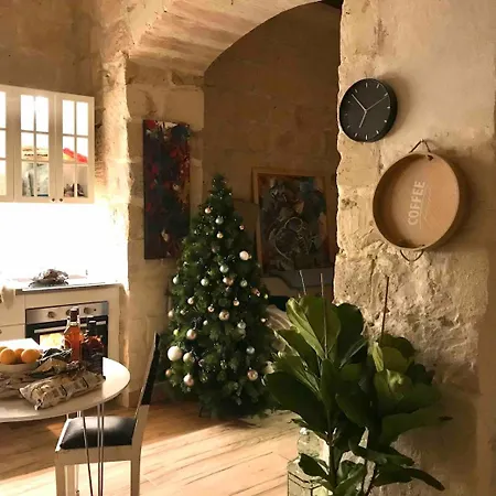Dom wakacyjny Cosy Traditional Maltese *