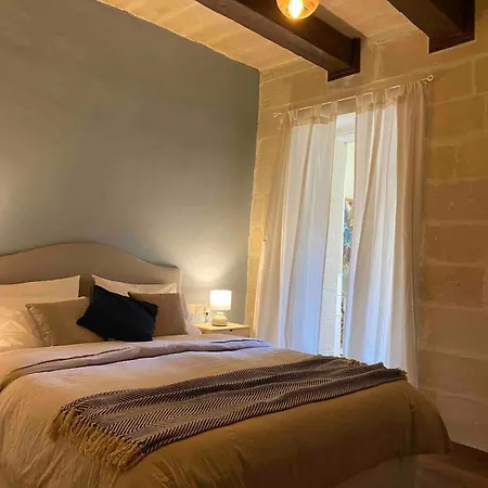 Cosy Traditional Maltese * 阿塔德